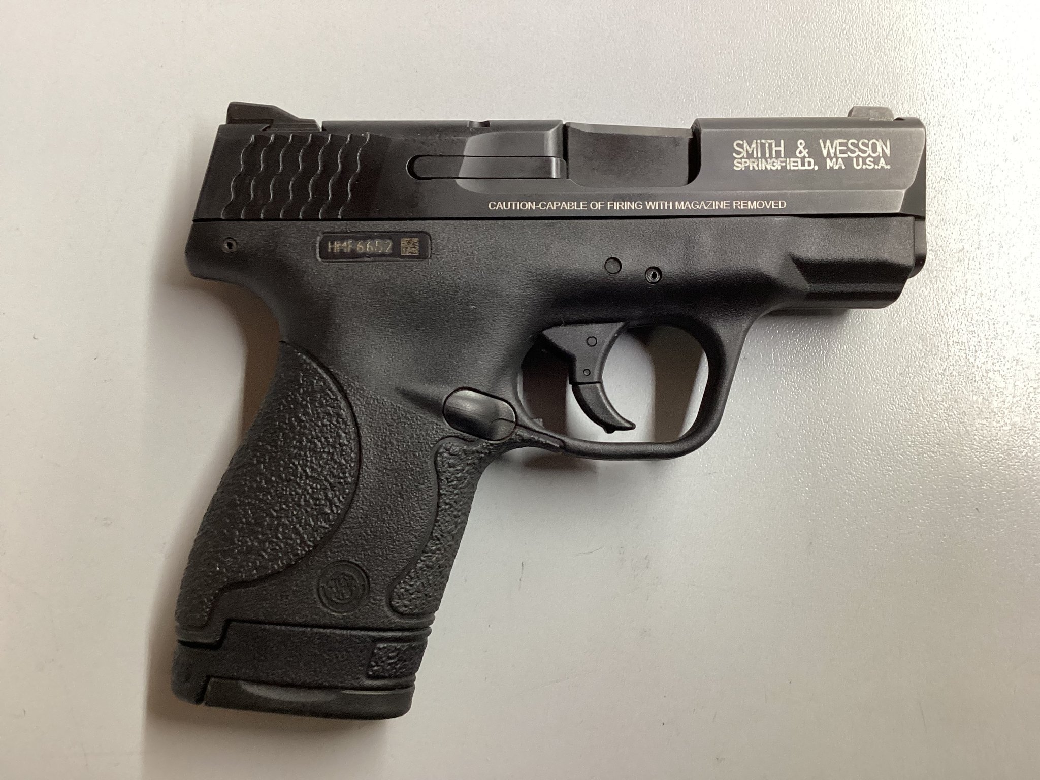 SMITH & WESSON M&P9 Shield