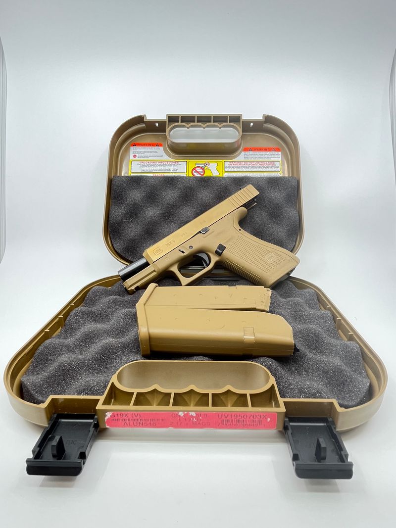 GLOCK G19X V (FDE)