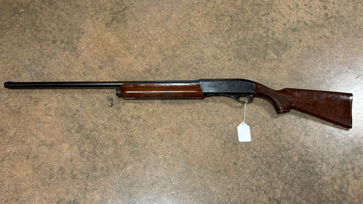 REMINGTON 1100 SHOTGUN