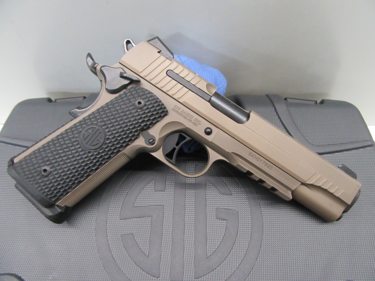 SIG SAUER 1911R-45-ESCPN