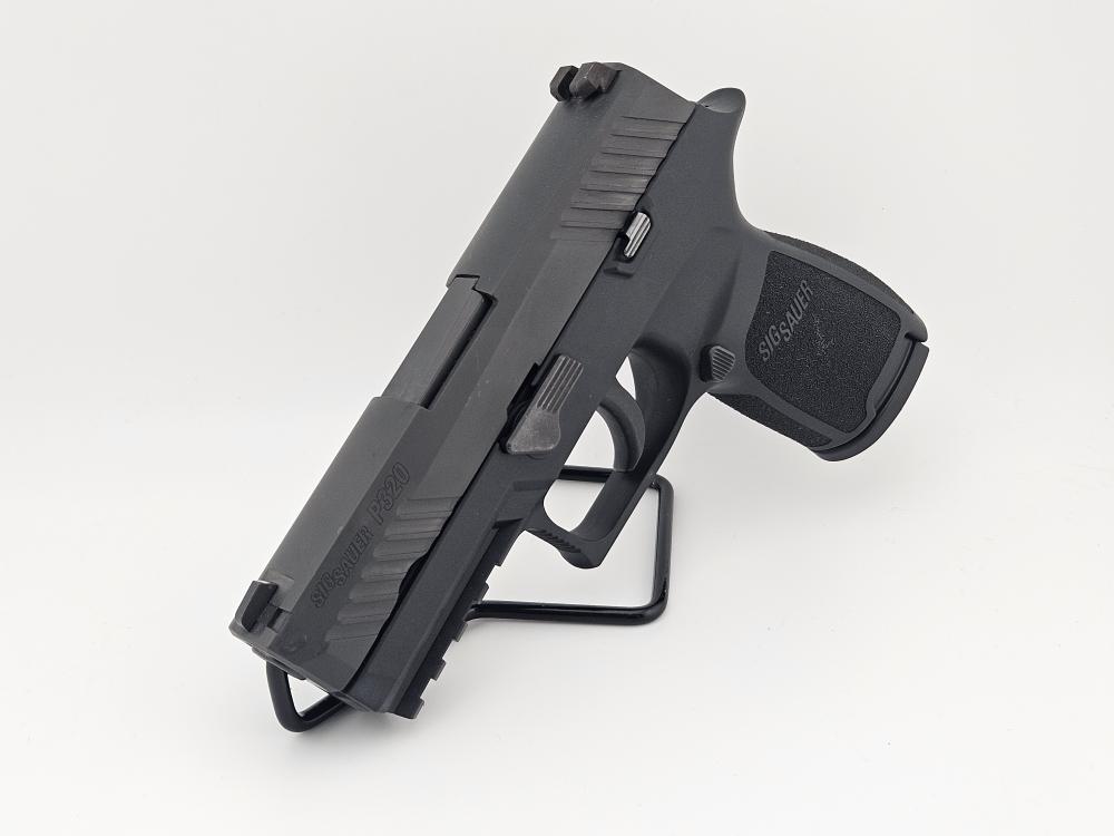 SIG SAUER 320
