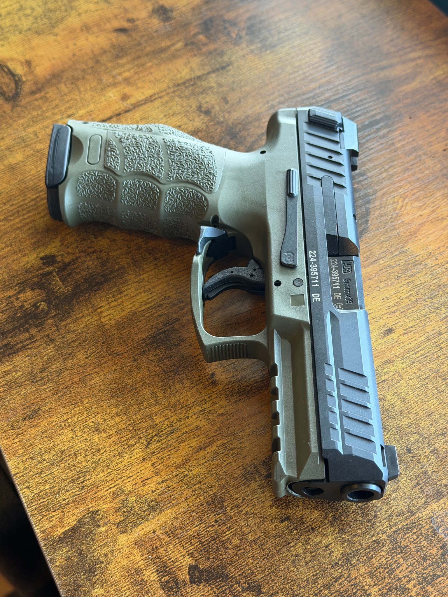 HECKLER & KOCH VP9