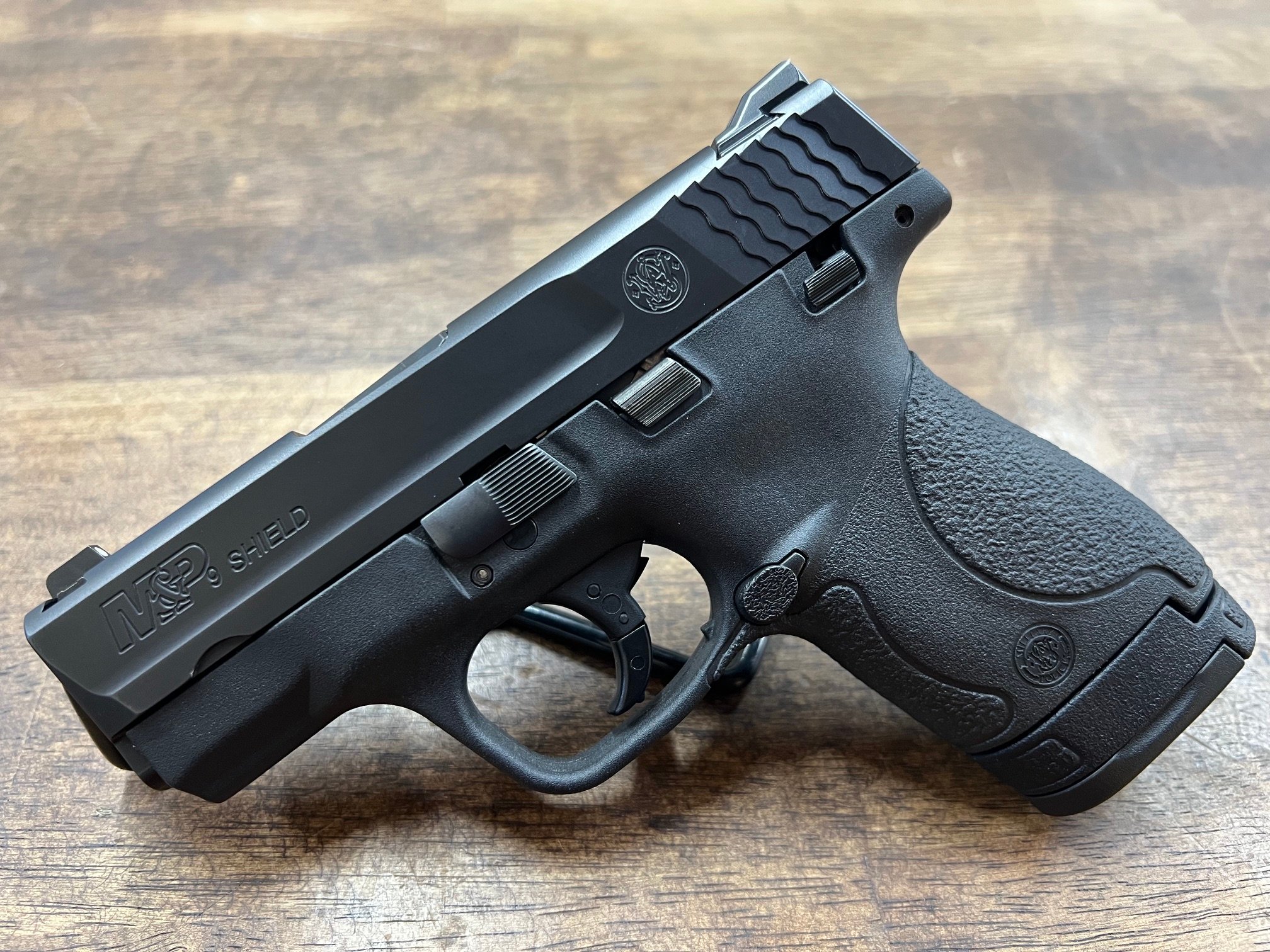 SMITH & WESSON M&P SHIELD 9