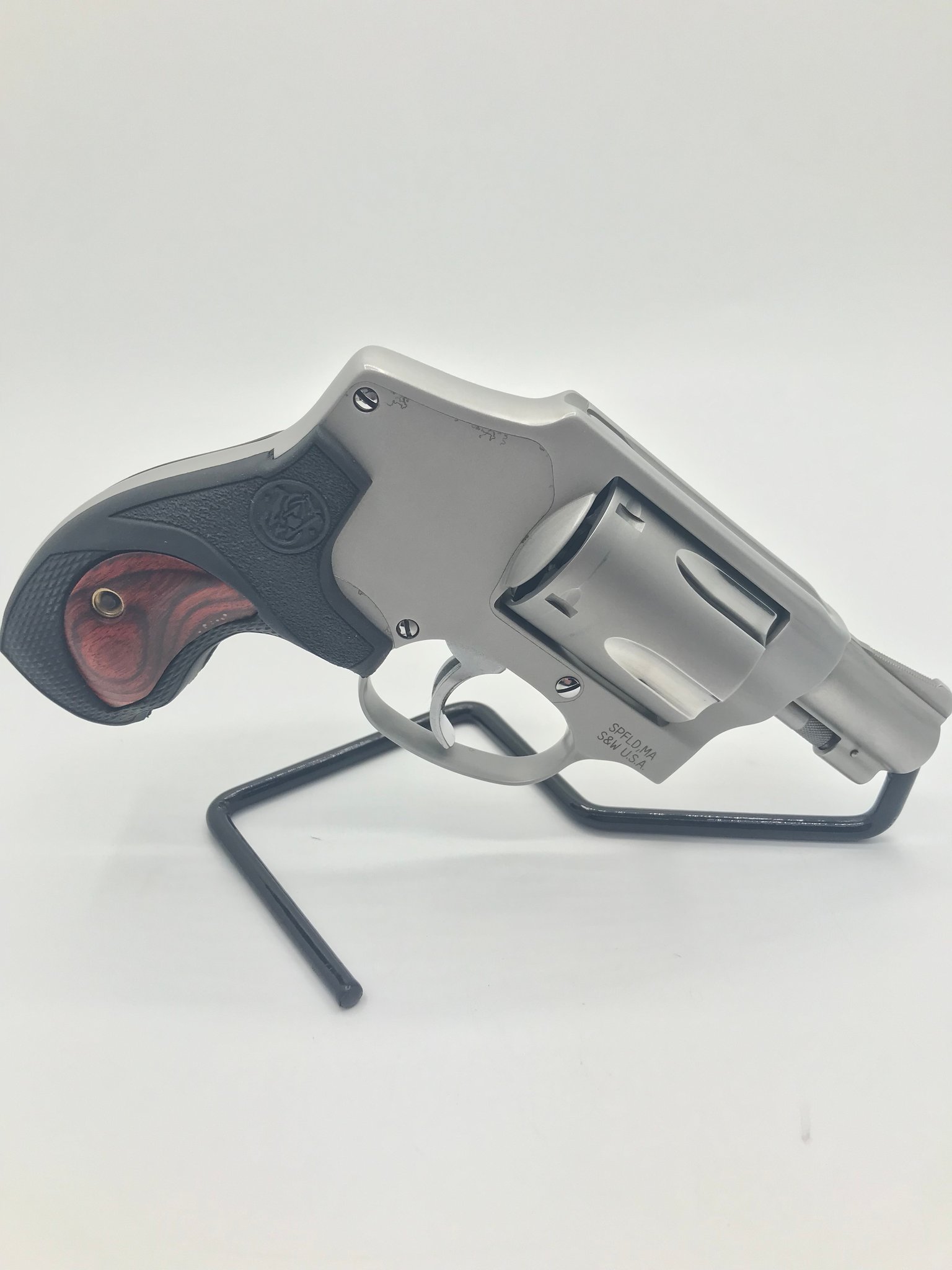 SMITH & WESSON 642-1