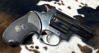 TAURUS 85