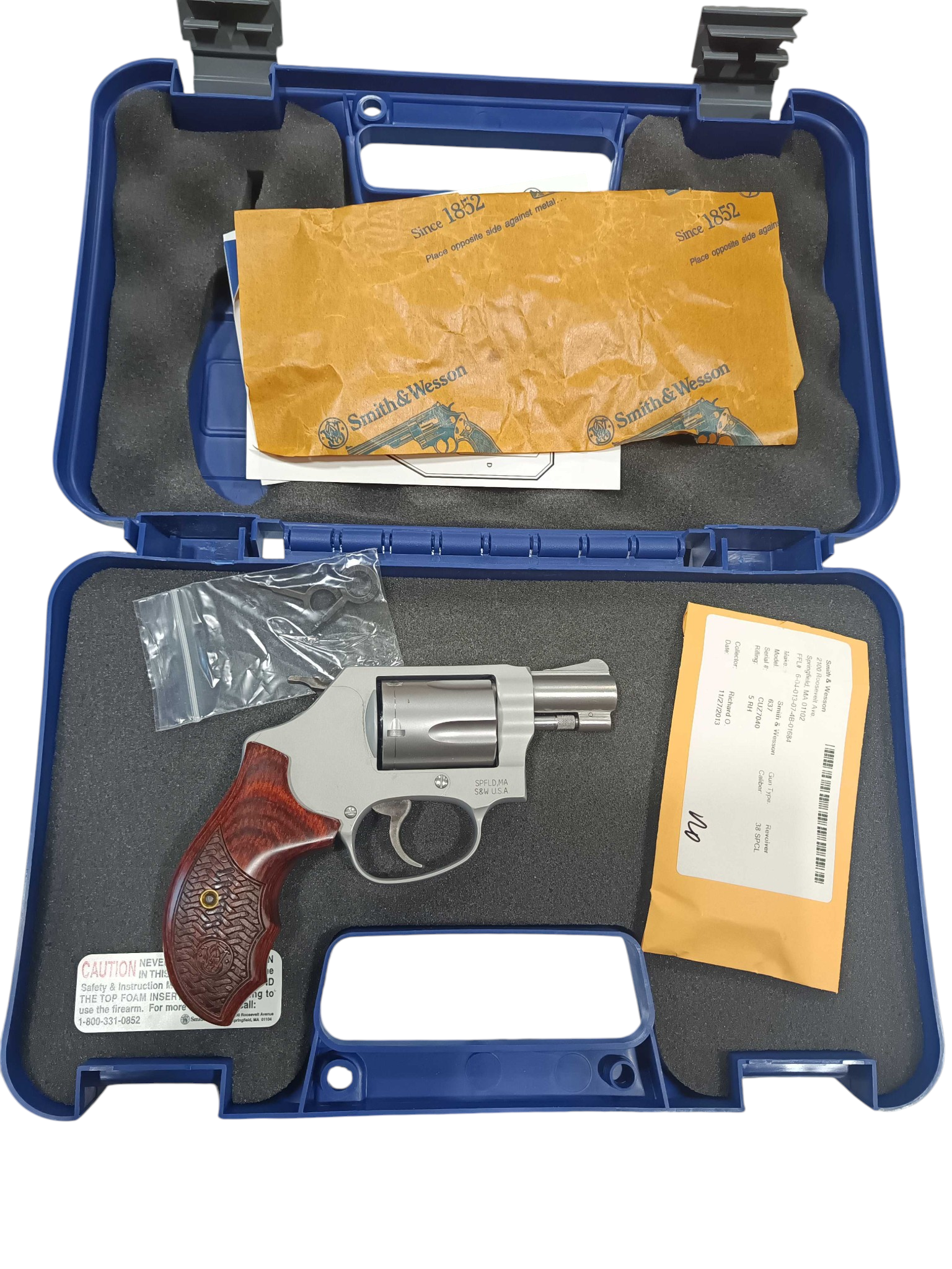 SMITH & WESSON 637