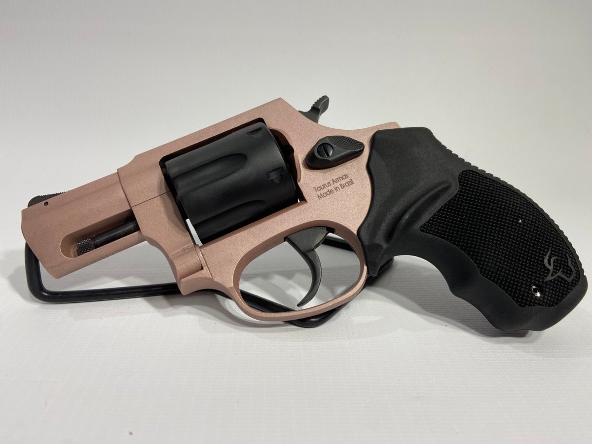 TAURUS 856