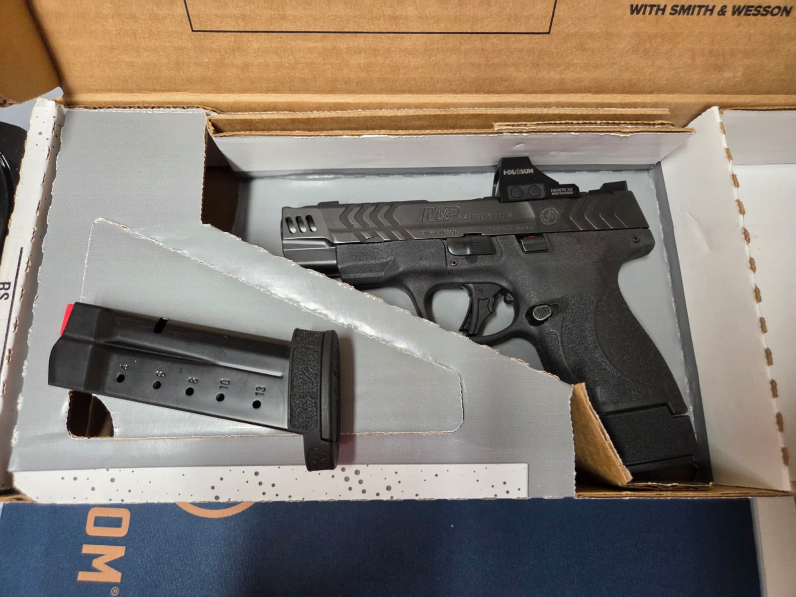 SMITH & WESSON PERFORMANCE CENTER M&P9 SHIELD PLUS CARRY COMP (MICRO-COMPACT)