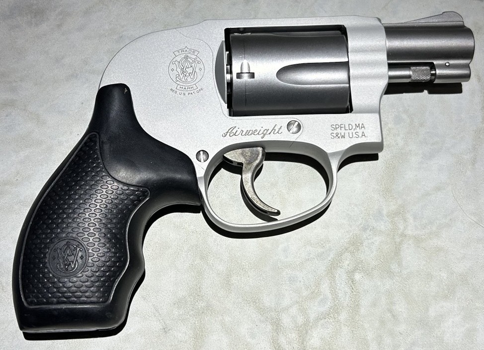SMITH & WESSON 638