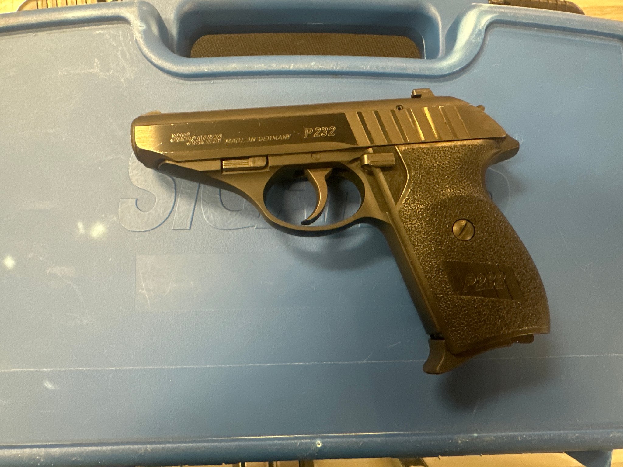 SIG SAUER P232