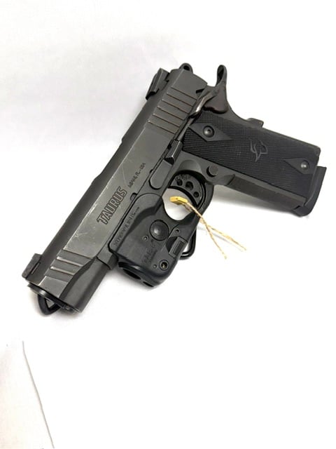 TAURUS 1911 COMMANDER