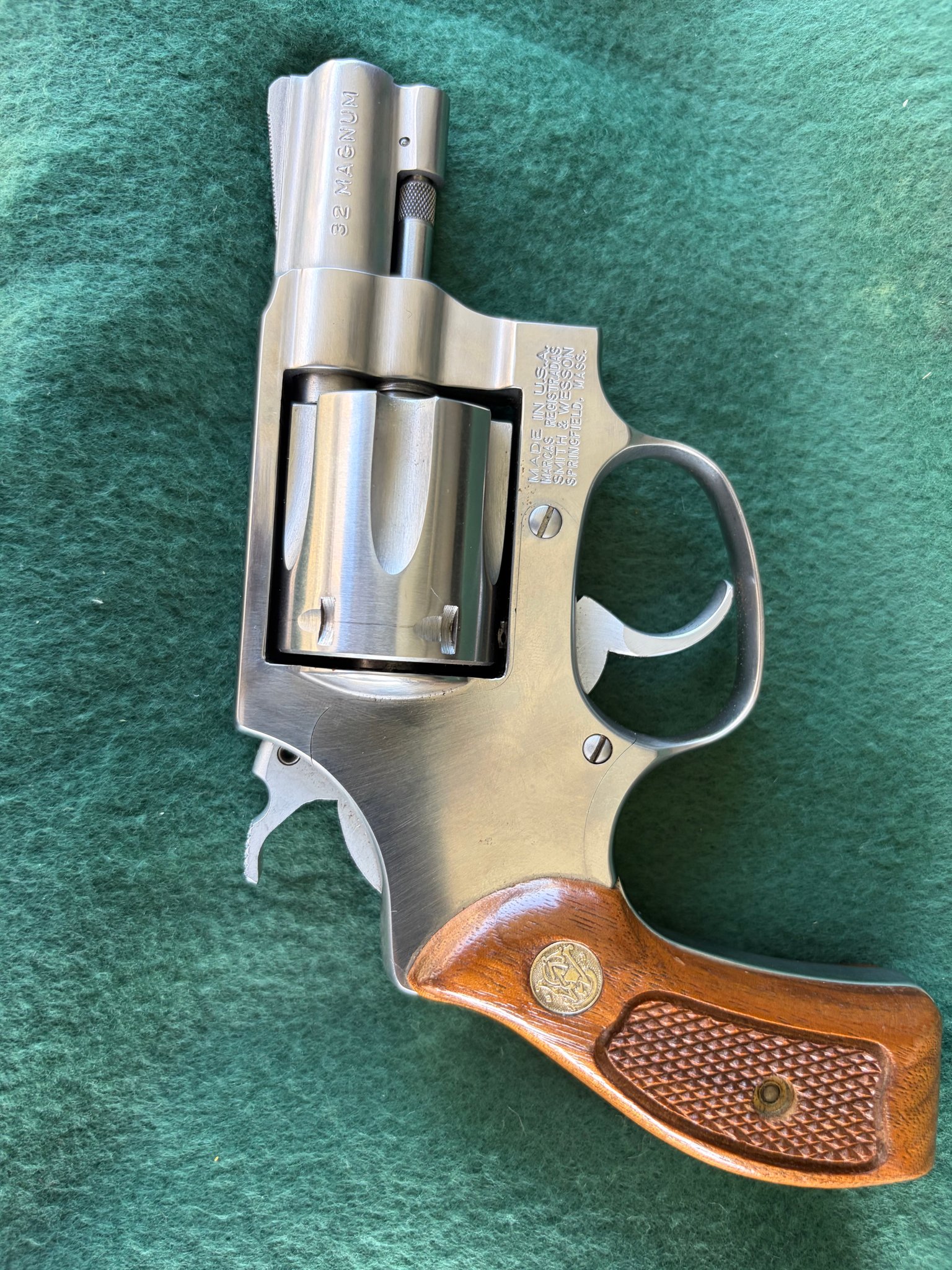 SMITH & WESSON 631