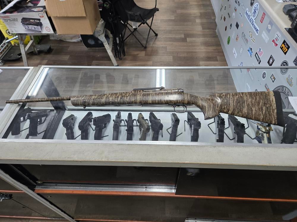 WINCHESTER 70 FEATHERWEIGHT