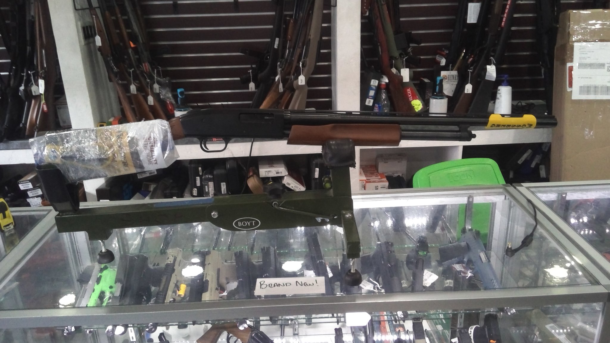 MOSSBERG 500