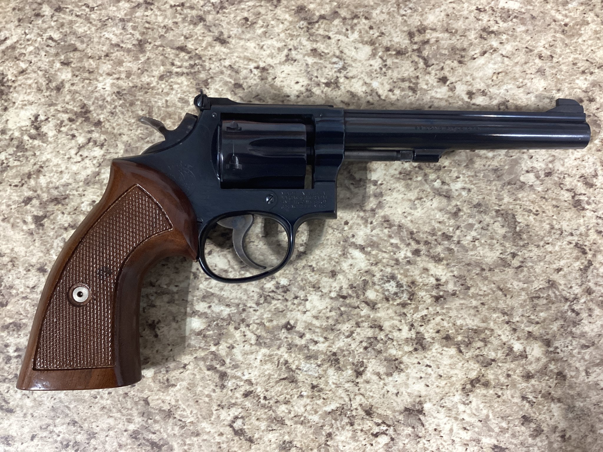 SMITH & WESSON 17 (K-22 MASTERPIECE)
