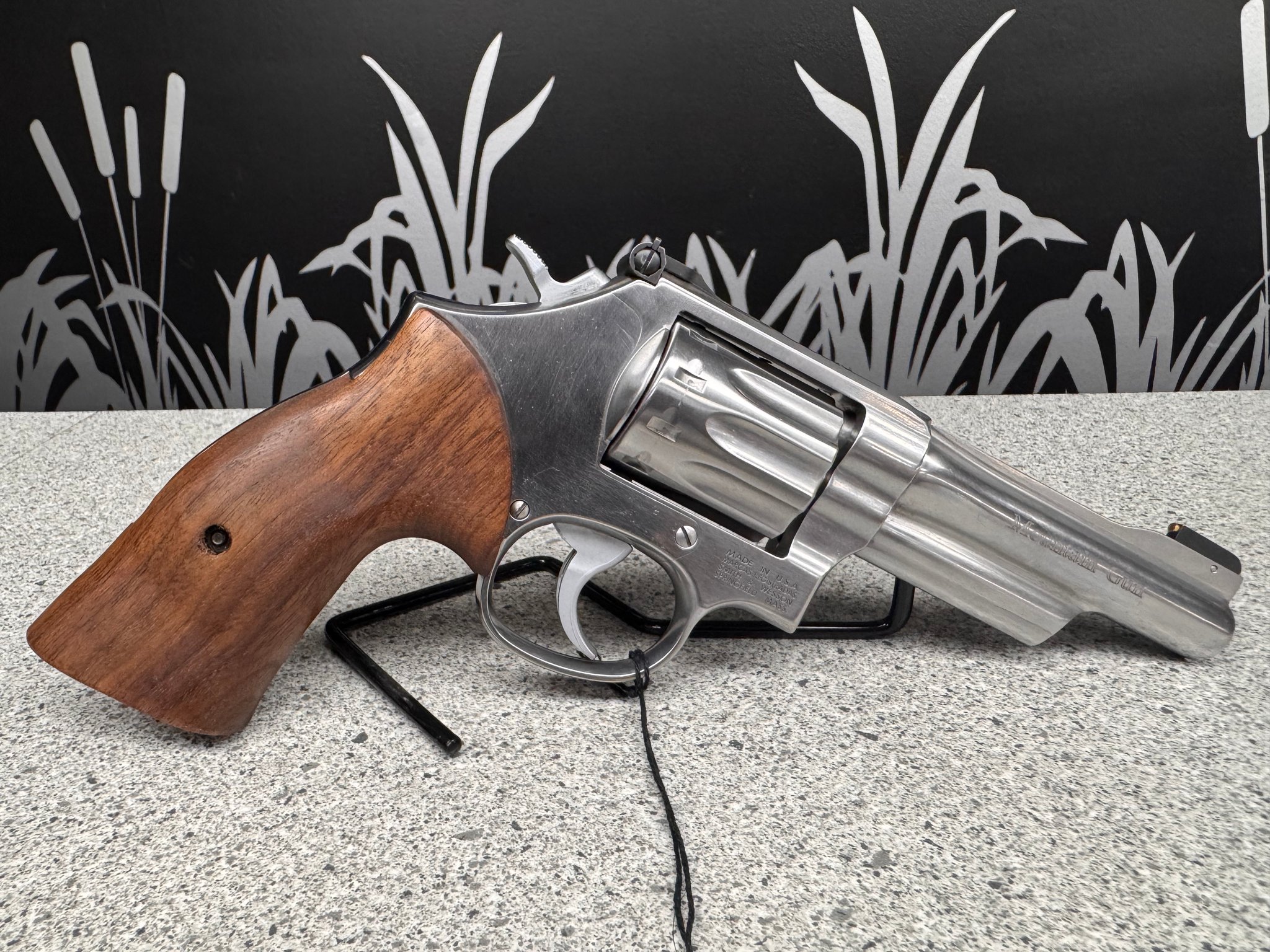 SMITH & WESSON 617-7 Mountain Gun
