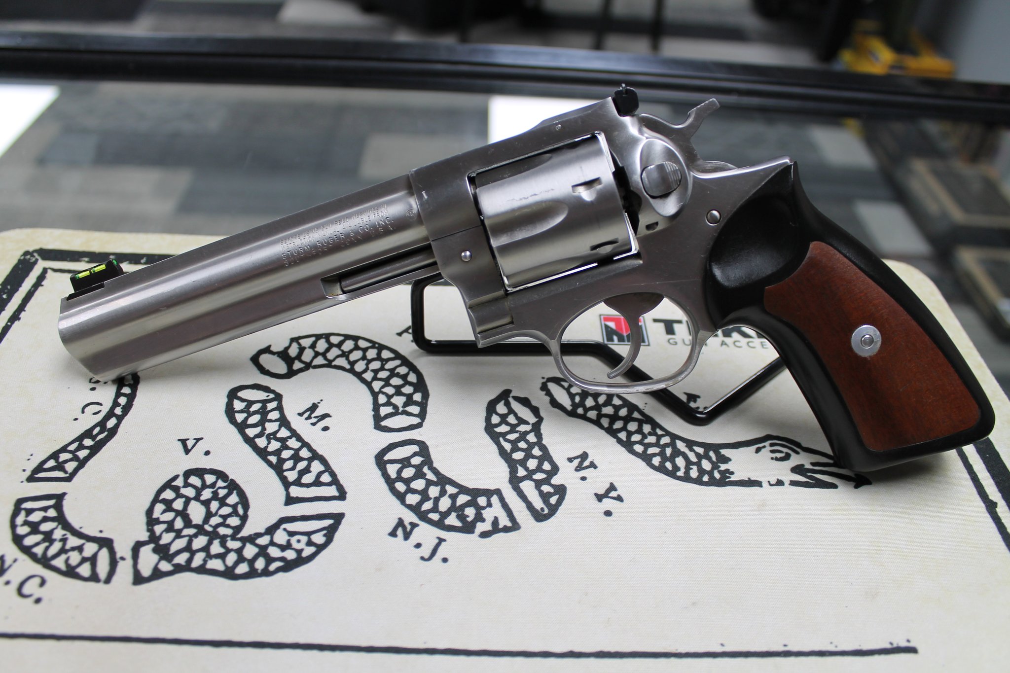 RUGER GP100