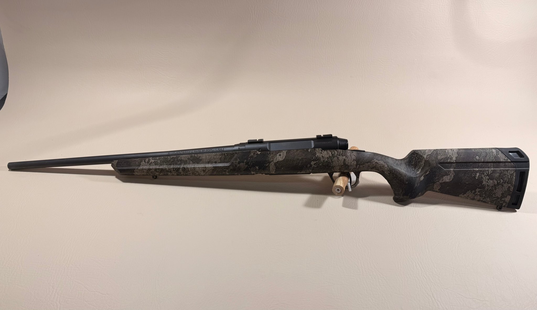 SAVAGE ARMS Axis