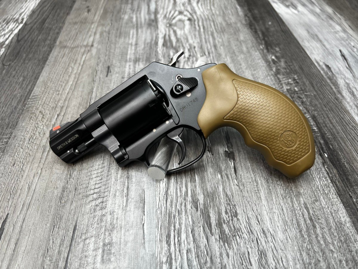 SMITH & WESSON 360J