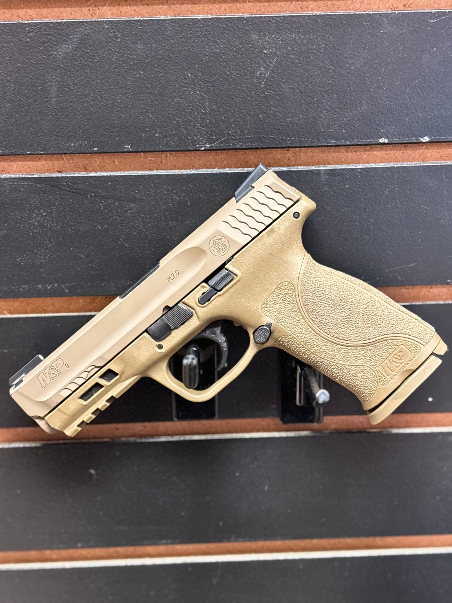SMITH & WESSON M&P9 2.0 FDE