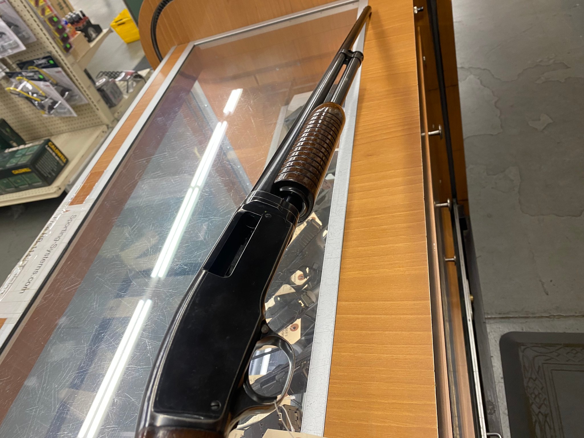 WINCHESTER 42