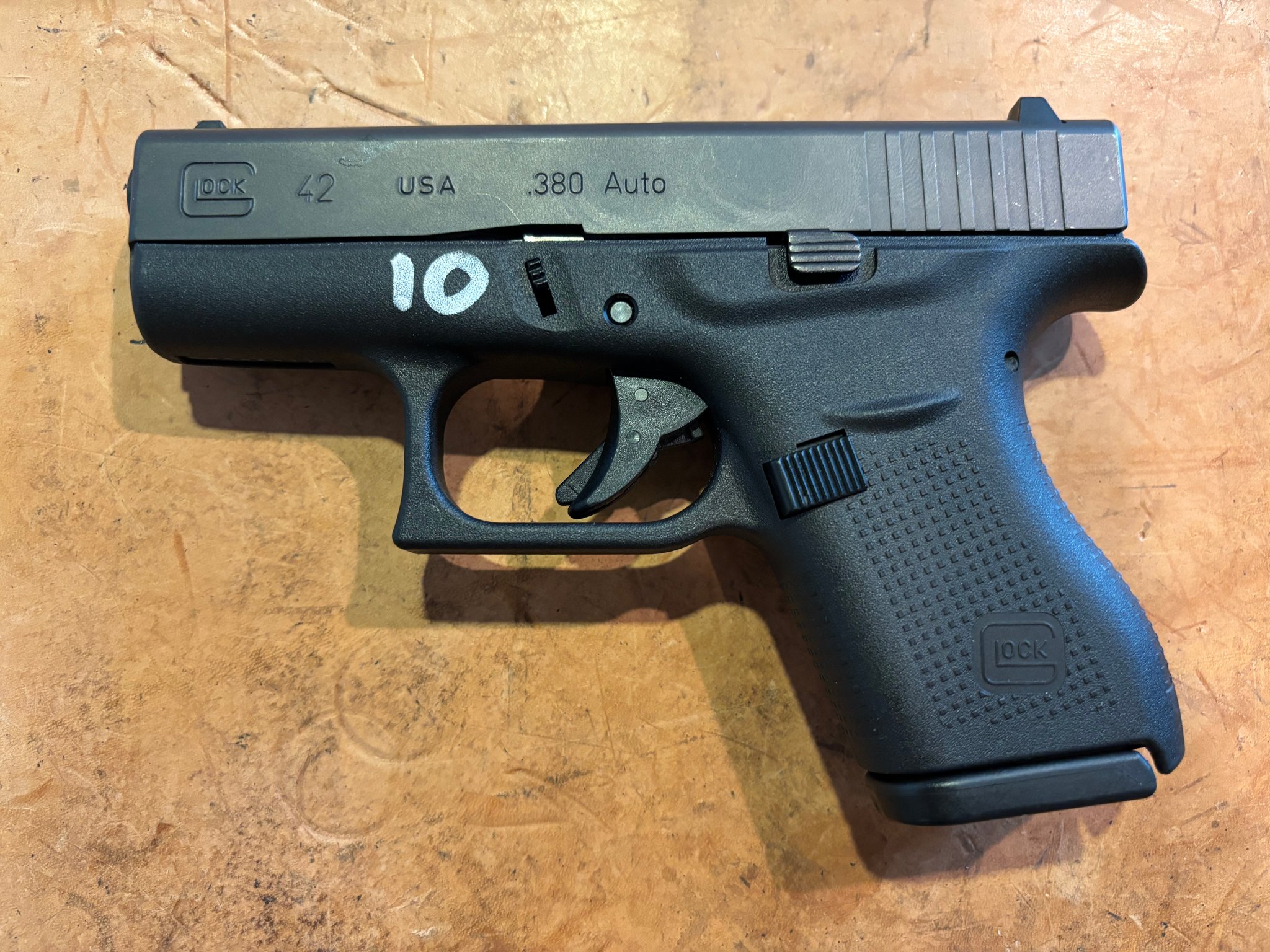 GLOCK 42