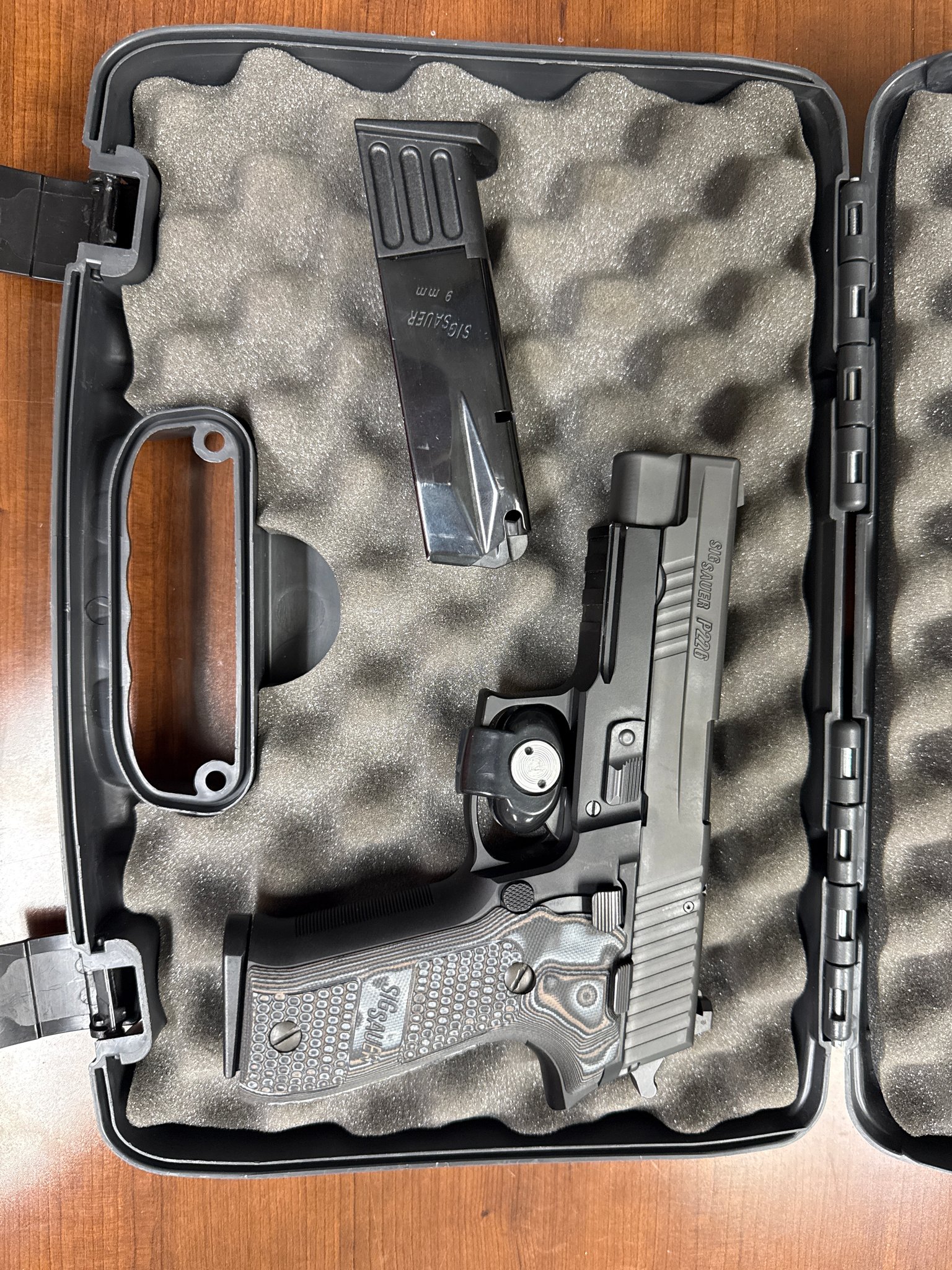 SIG SAUER P226 EXTREME