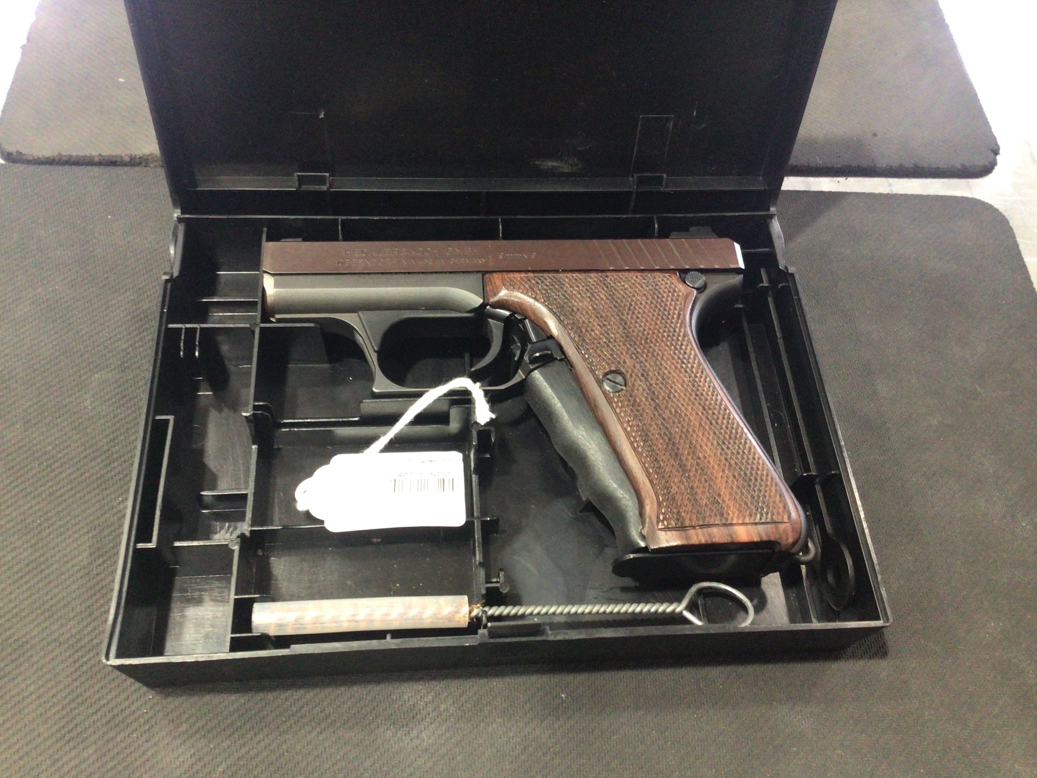 HECKLER & KOCH P7M8