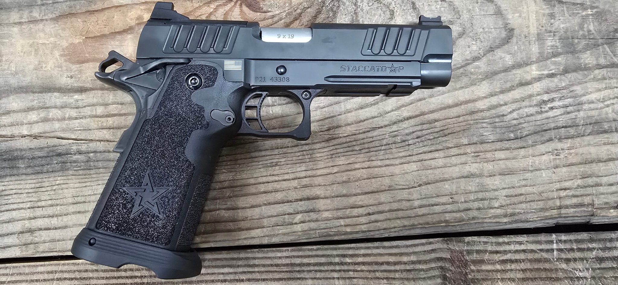 STACCATO Staccato P, 9mm, Semi-Auto, Black, Optic Ready, 4.6" barrel, 5 Magazines, OEM Case