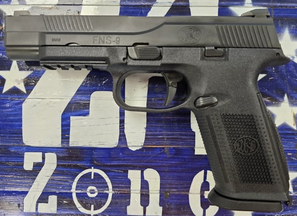 FN FN USA FNS-9 9mm Semi Auto Pistol, Black 5"