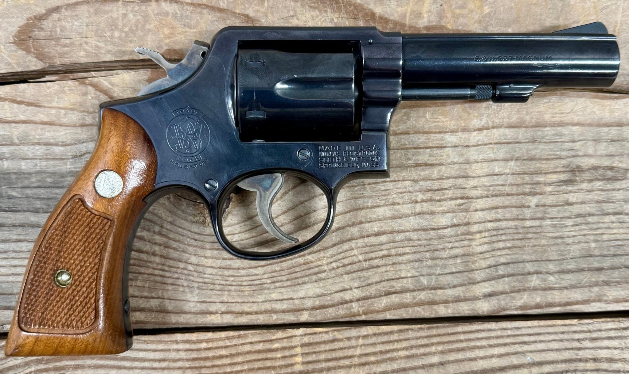SMITH & WESSON Smith & Wesson 13-1 in 357 Mag with leather case