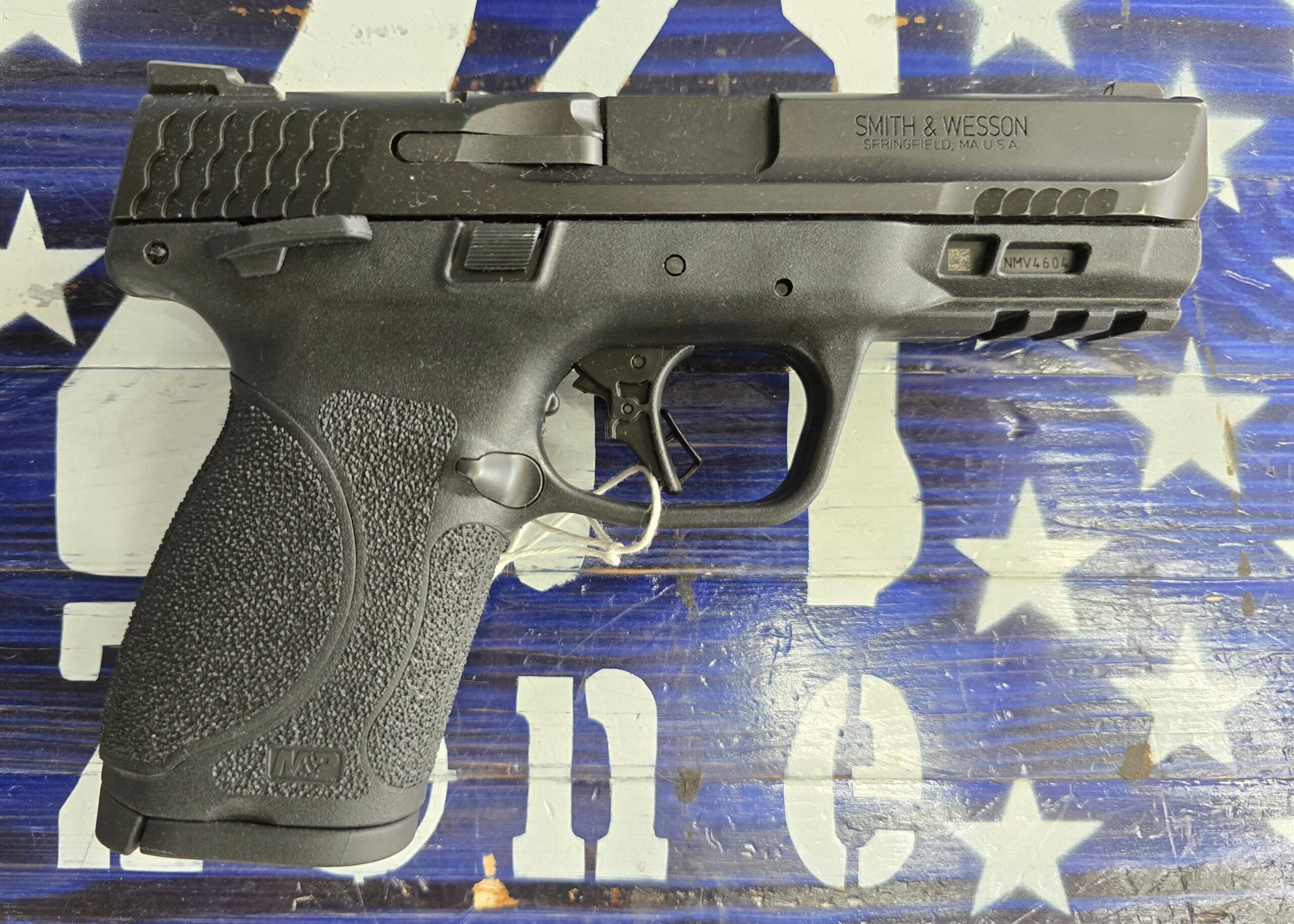 SMITH & WESSON Smith & Wesson M&P 2.0 Compact 9mm Semi Auto Pistol Black, 4"