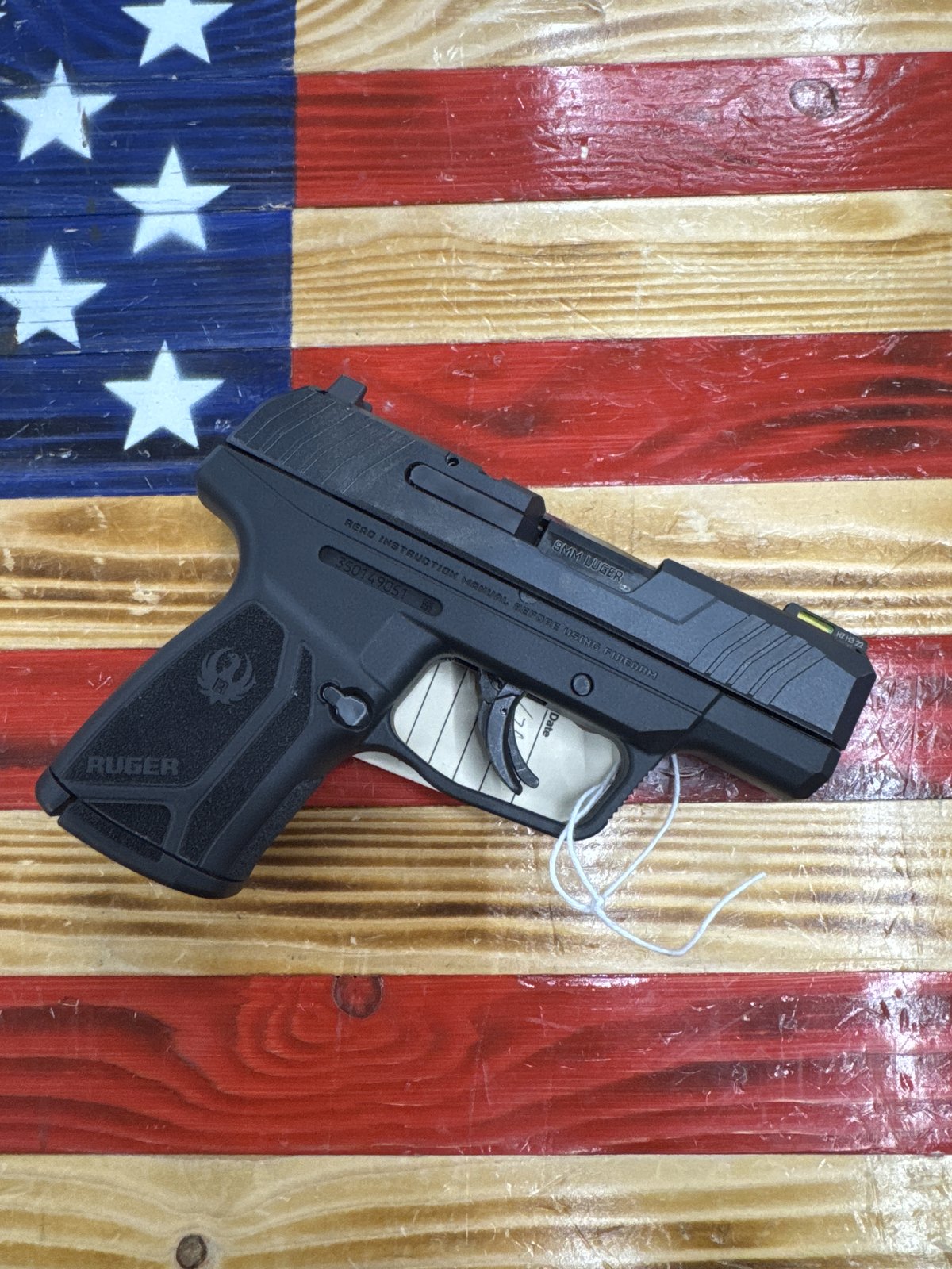 RUGER Black Ruger Max-9, 9mm, 3.2" barrel, semi auto handgun, (1) 10 round magazine, no case/lock