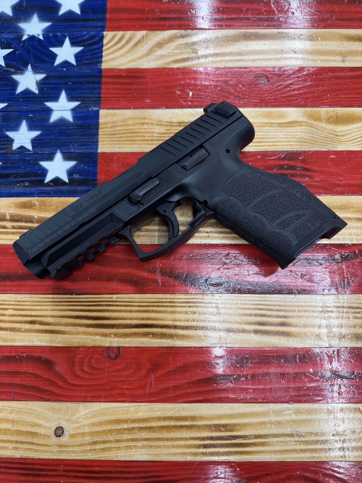 HECKLER & KOCH Heckler & Koch VP9A1, Semi Auto Pistol, 9mm, 4.5in, Black, Two OEM Mags, OEM Case, OEM Grips, OEM Cable Lock