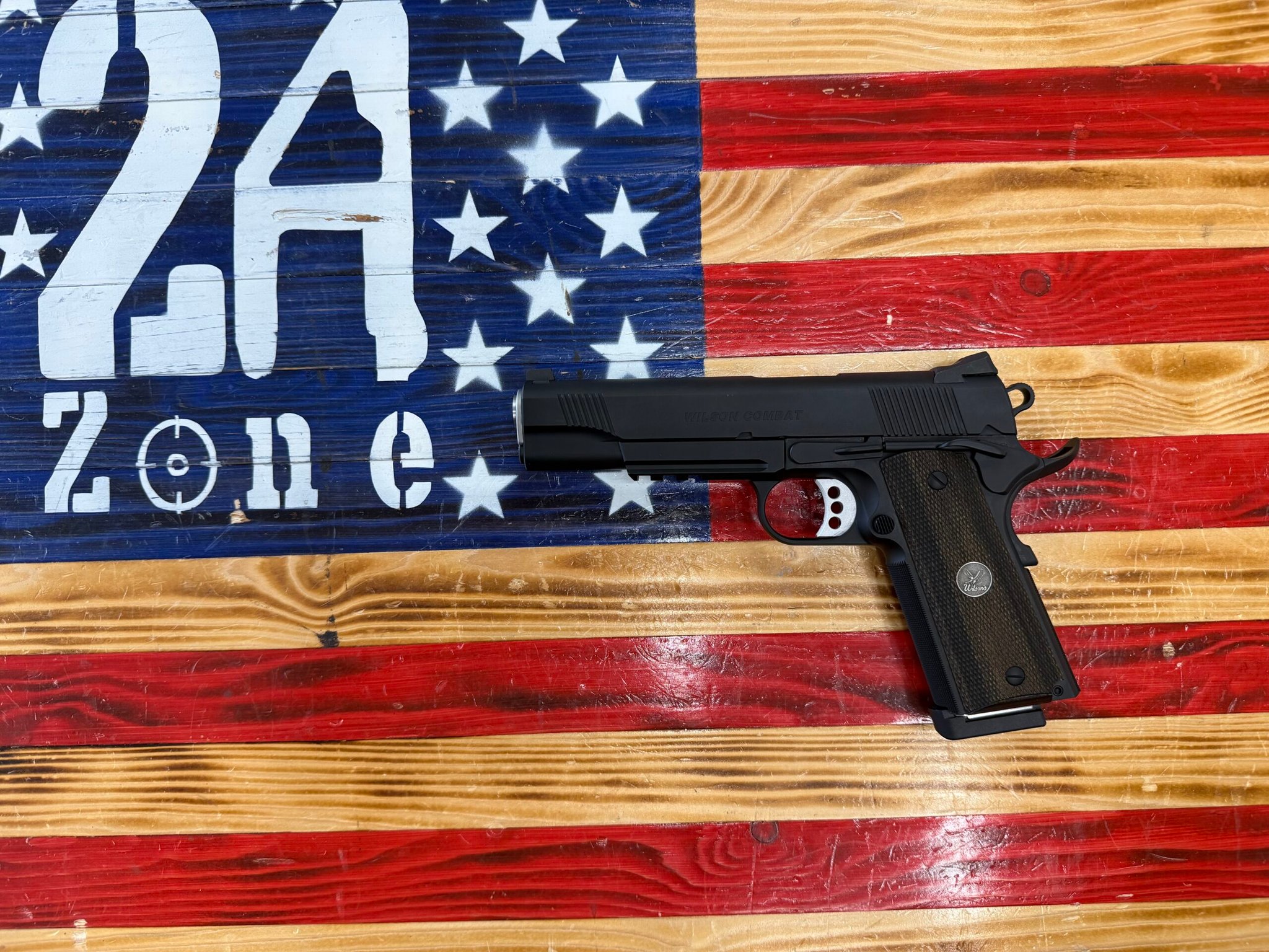 WILSON COMBAT Wilson Combat CQB, 45 ACP, 5" Barrel, Black, 2 Tone, Semi Auto, 4 8 Round Magazines, OEM Bag, OEM Lock