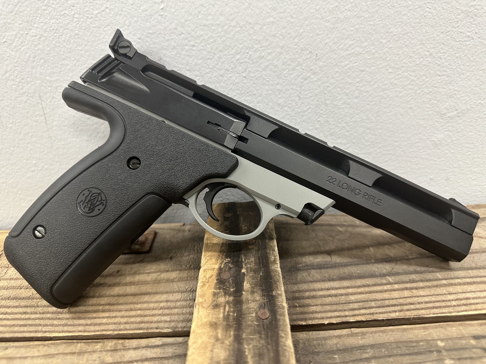 SMITH & WESSON Smith & Wesson 22A-1, .22 Long Rifle, 5.5" Barrel, 10+1 Capacity, Black, Rubber Grip