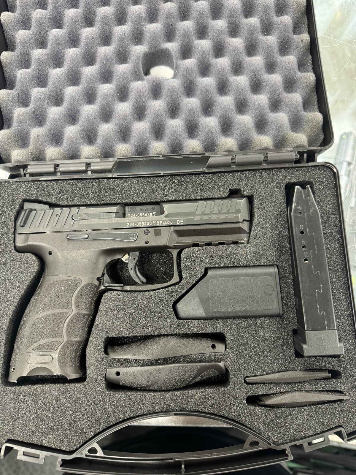 HECKLER & KOCH Heckler & Koch 700009A5 VP9 *MA Compliant 9mm Luger Double 4.09" 10+1 Black Interchangeable Backstrap Grip Black Slide