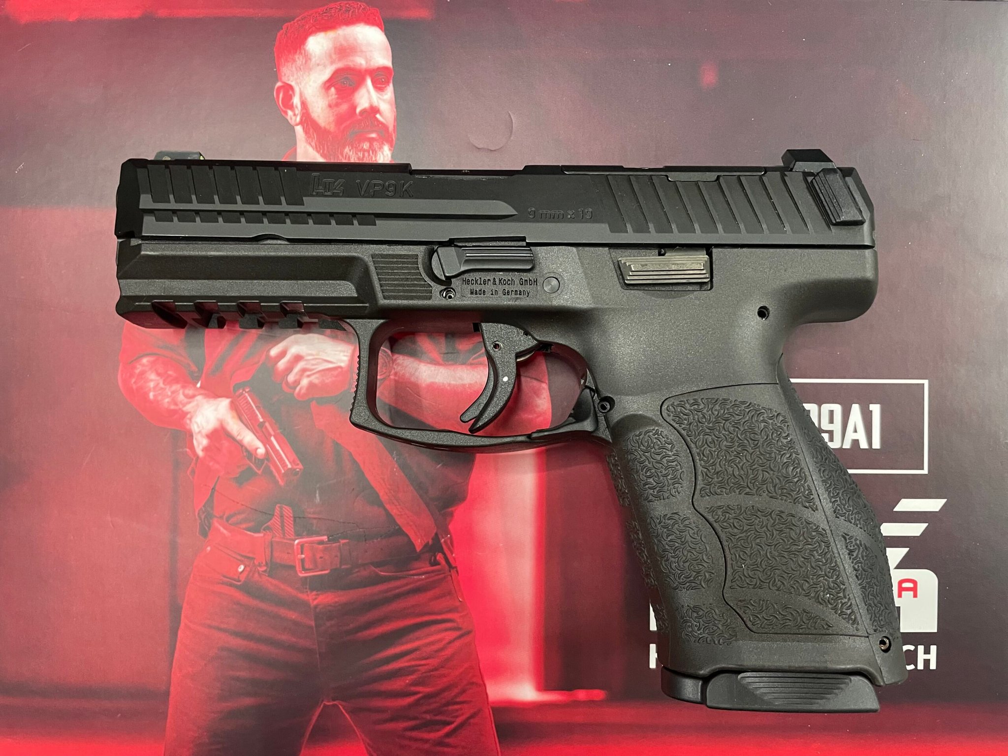 HECKLER & KOCH Heckler and Koch VP9K Handgun Semi Auto, Black, 9MM, 4" Barrel, Comes with OEM Case, Lock and (2) 10 round magazines