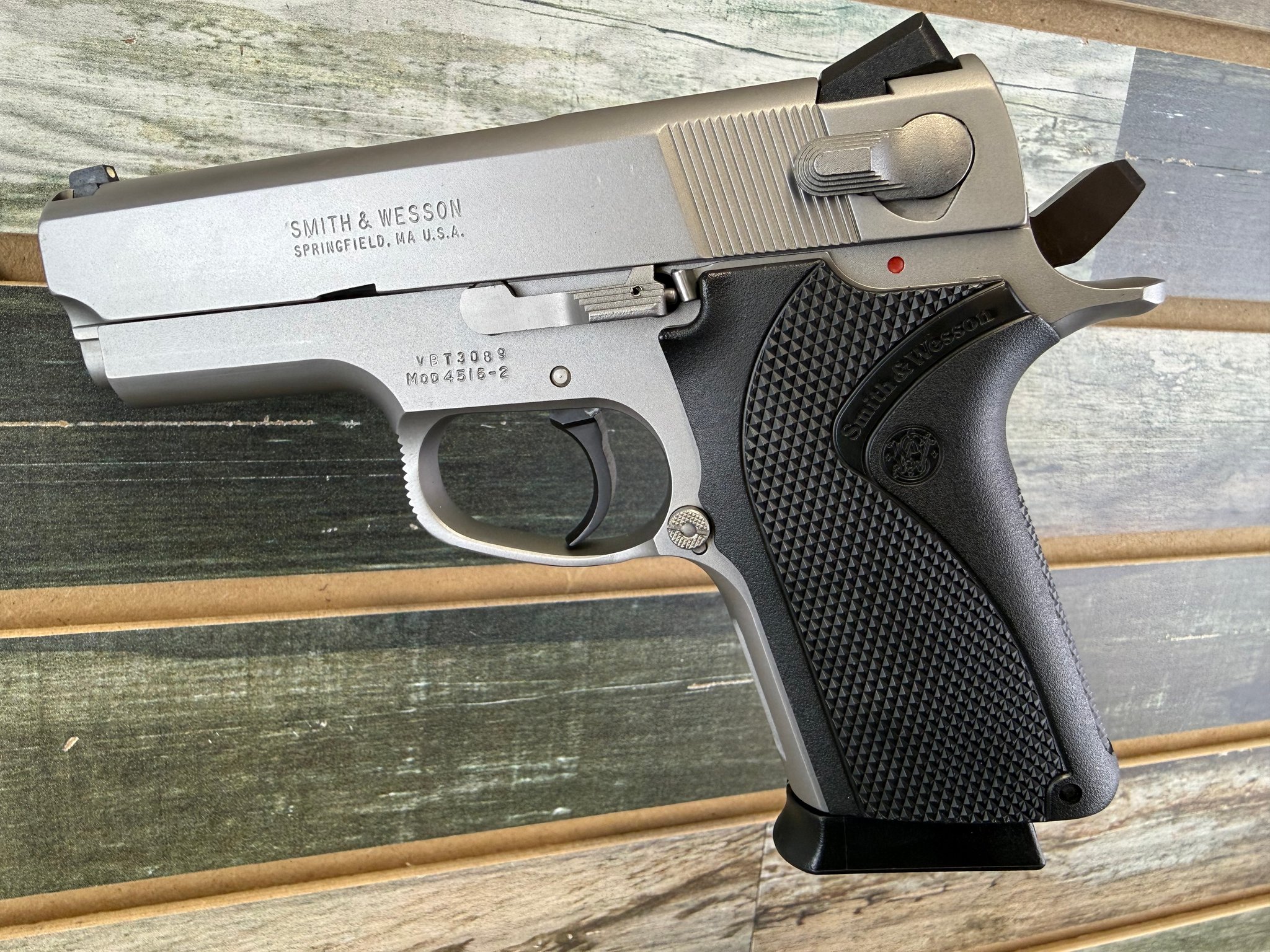 SMITH & WESSON 4516-2