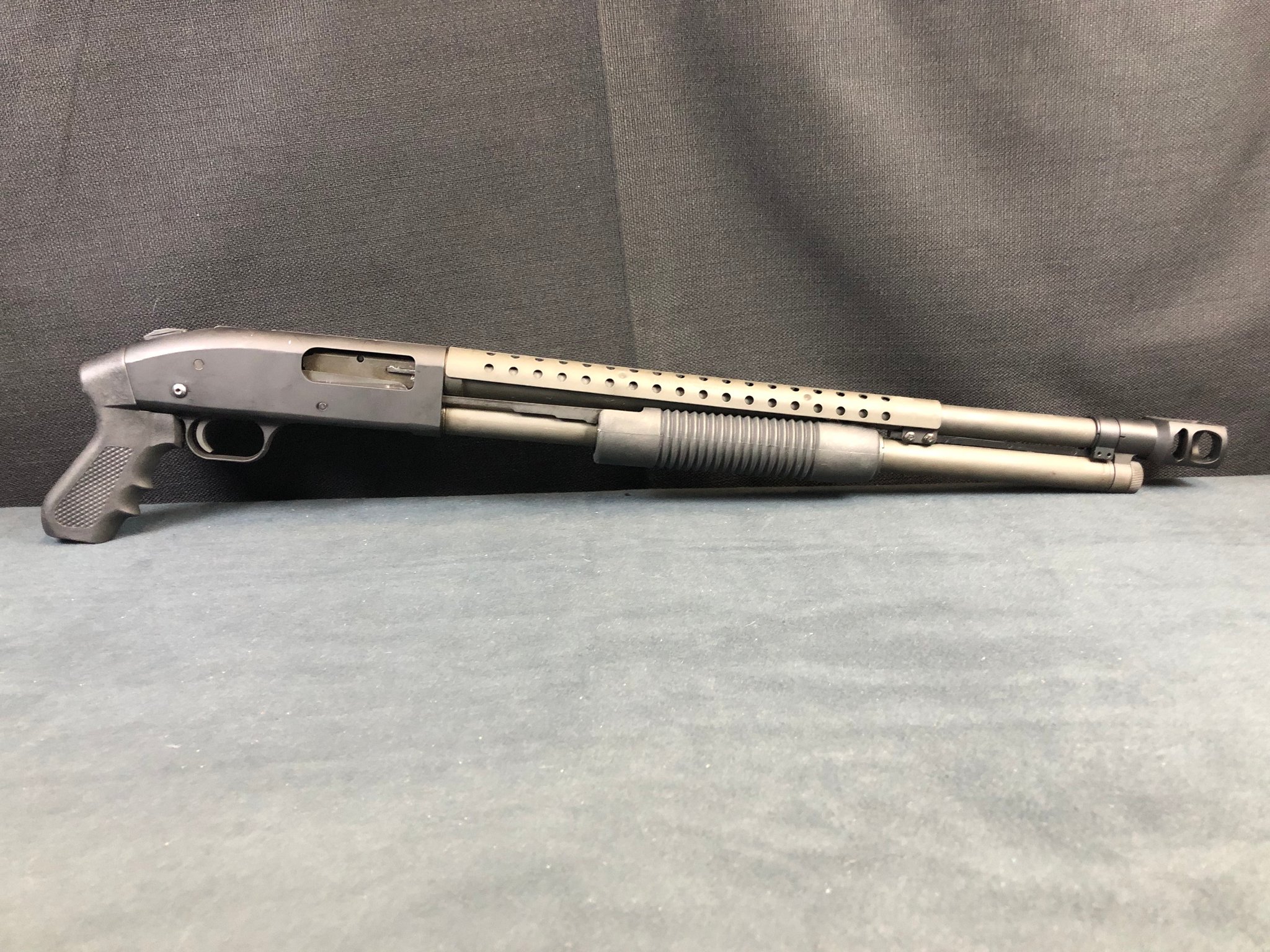 MOSSBERG 500A PISTOL GRIP SHOTGUN