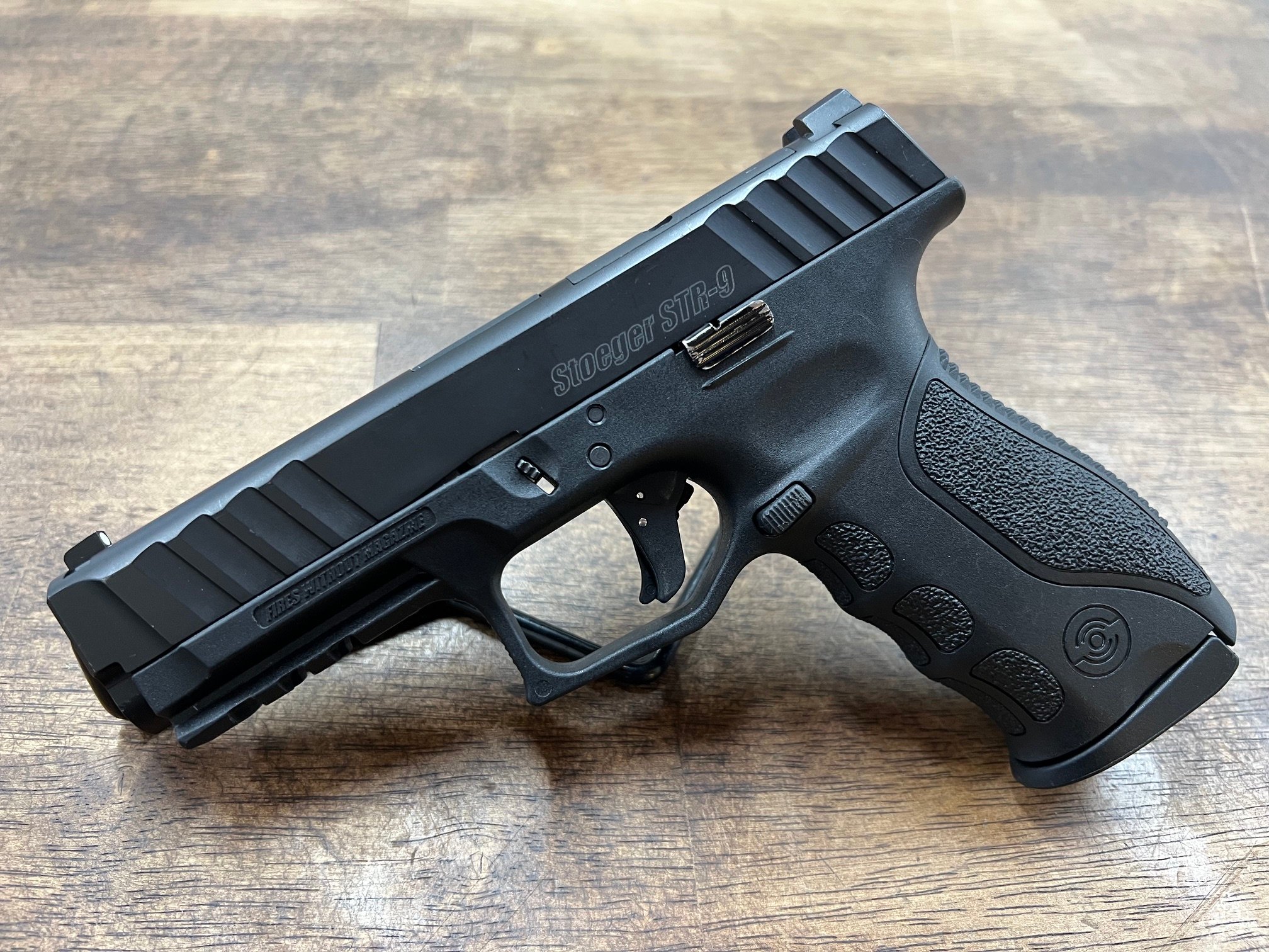 STOEGER STR-9