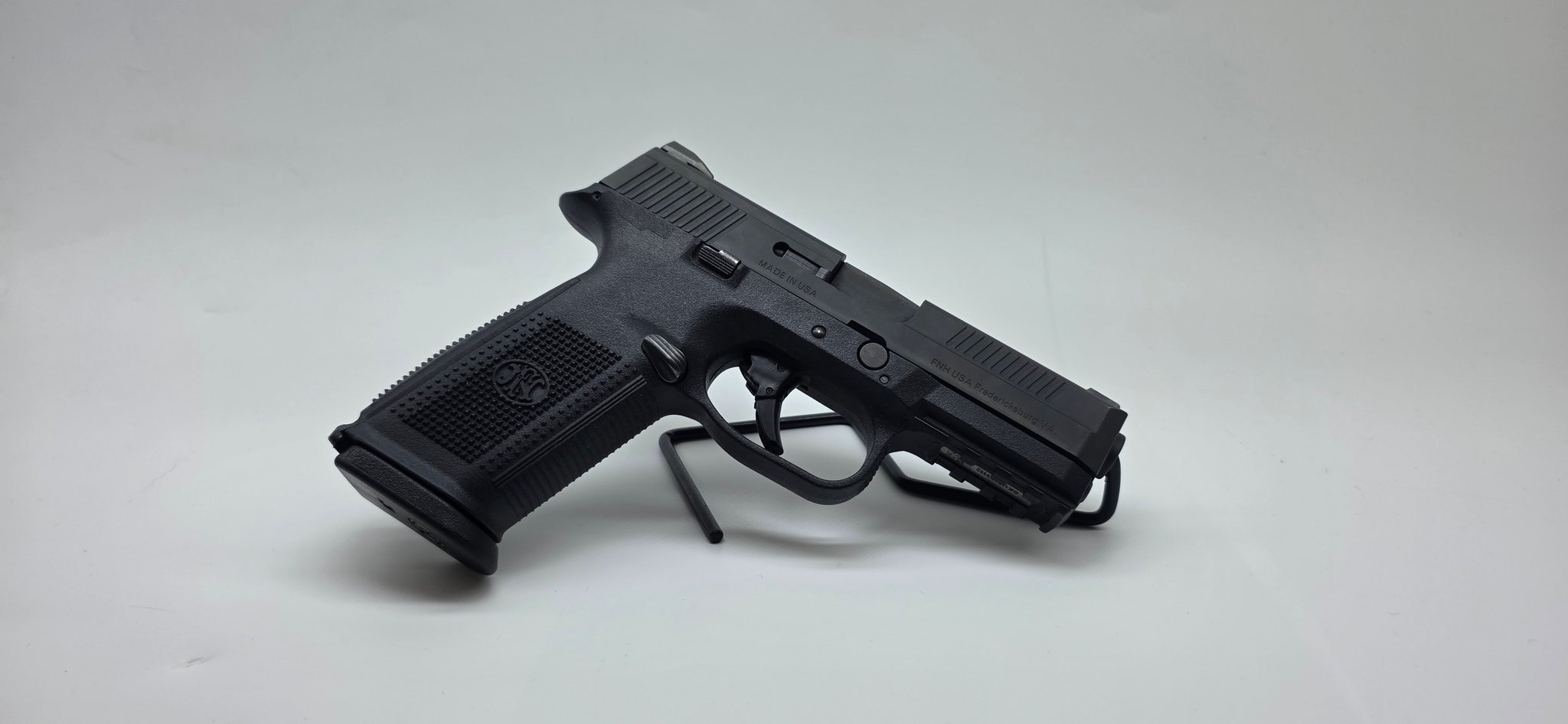 FN FNS-40