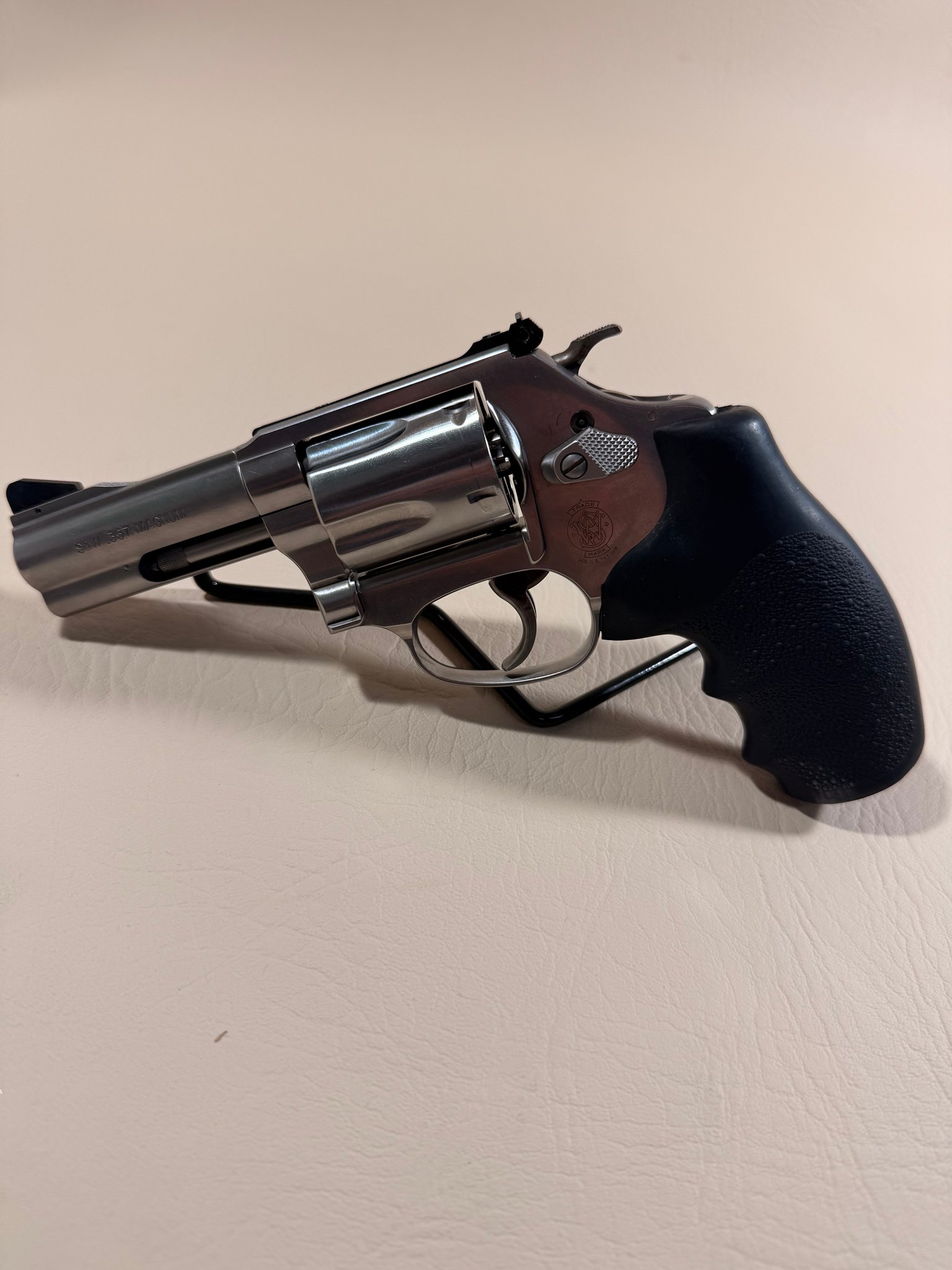 SMITH & WESSON 60-15