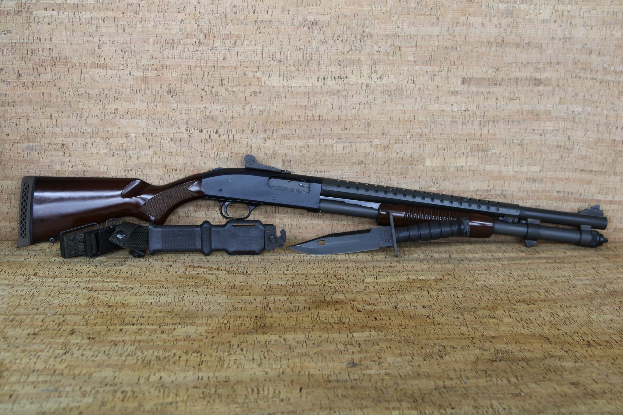 MOSSBERG 590 RETROGRADE