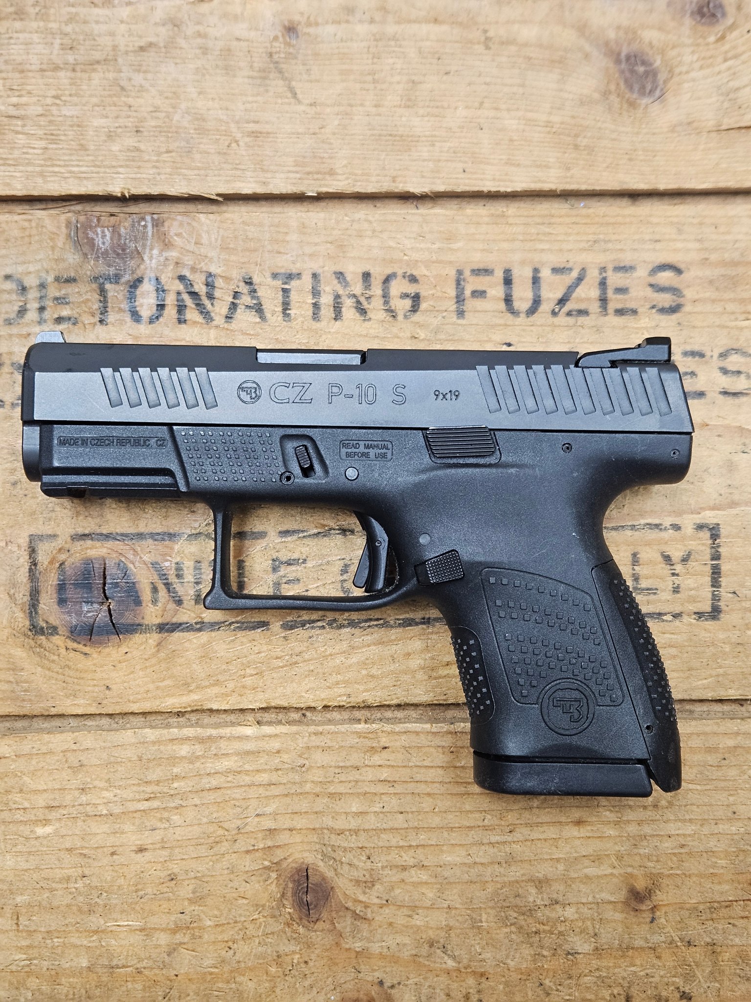CZ CZ P-10 S