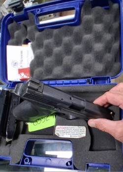 SMITH & WESSON MP9
