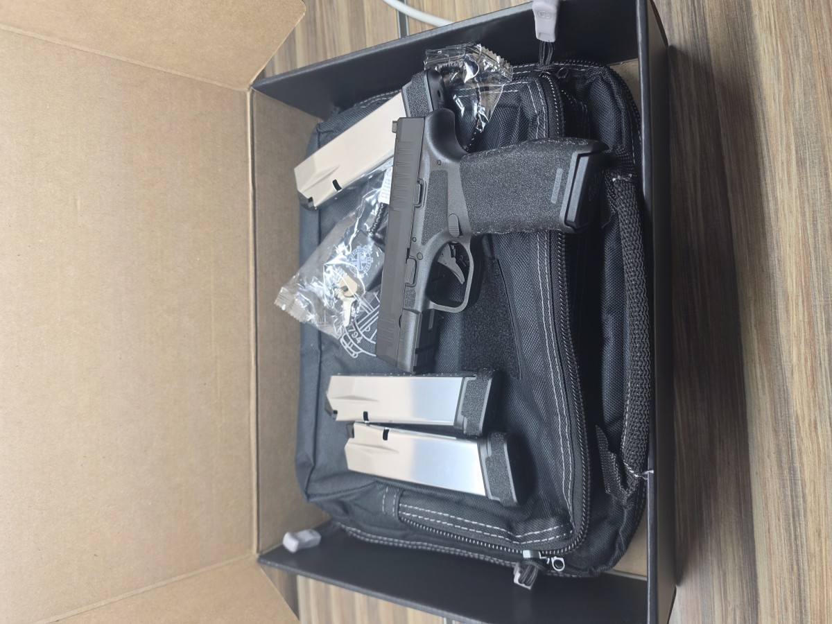SPRINGFIELD ARMORY Hellcat Pro