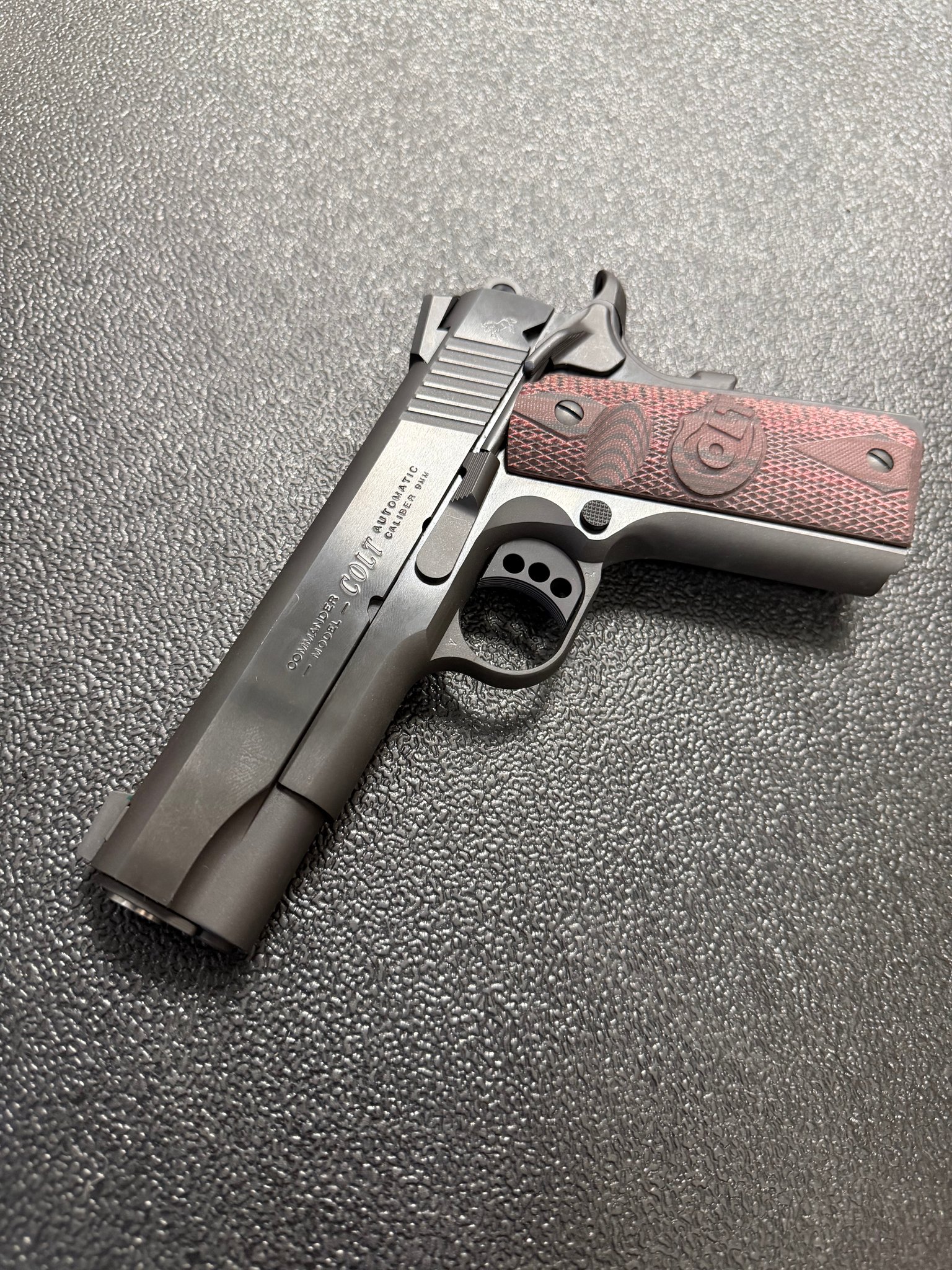 COLT COMBAT COMMANDER