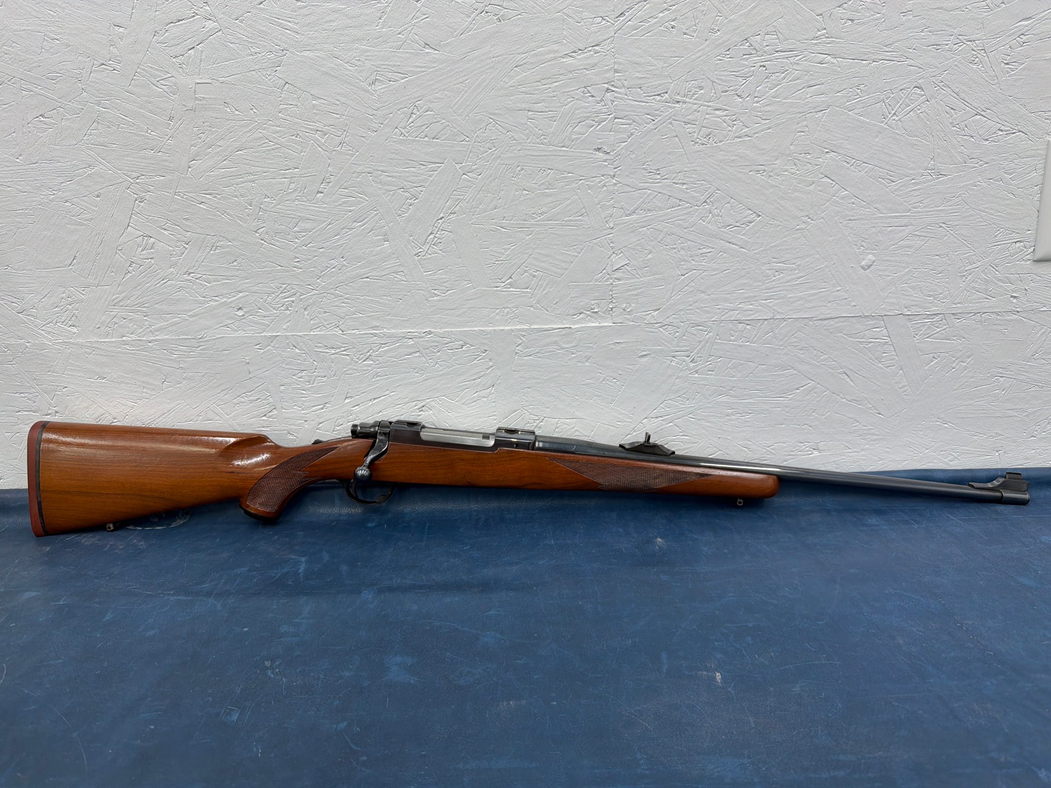 RUGER m-77