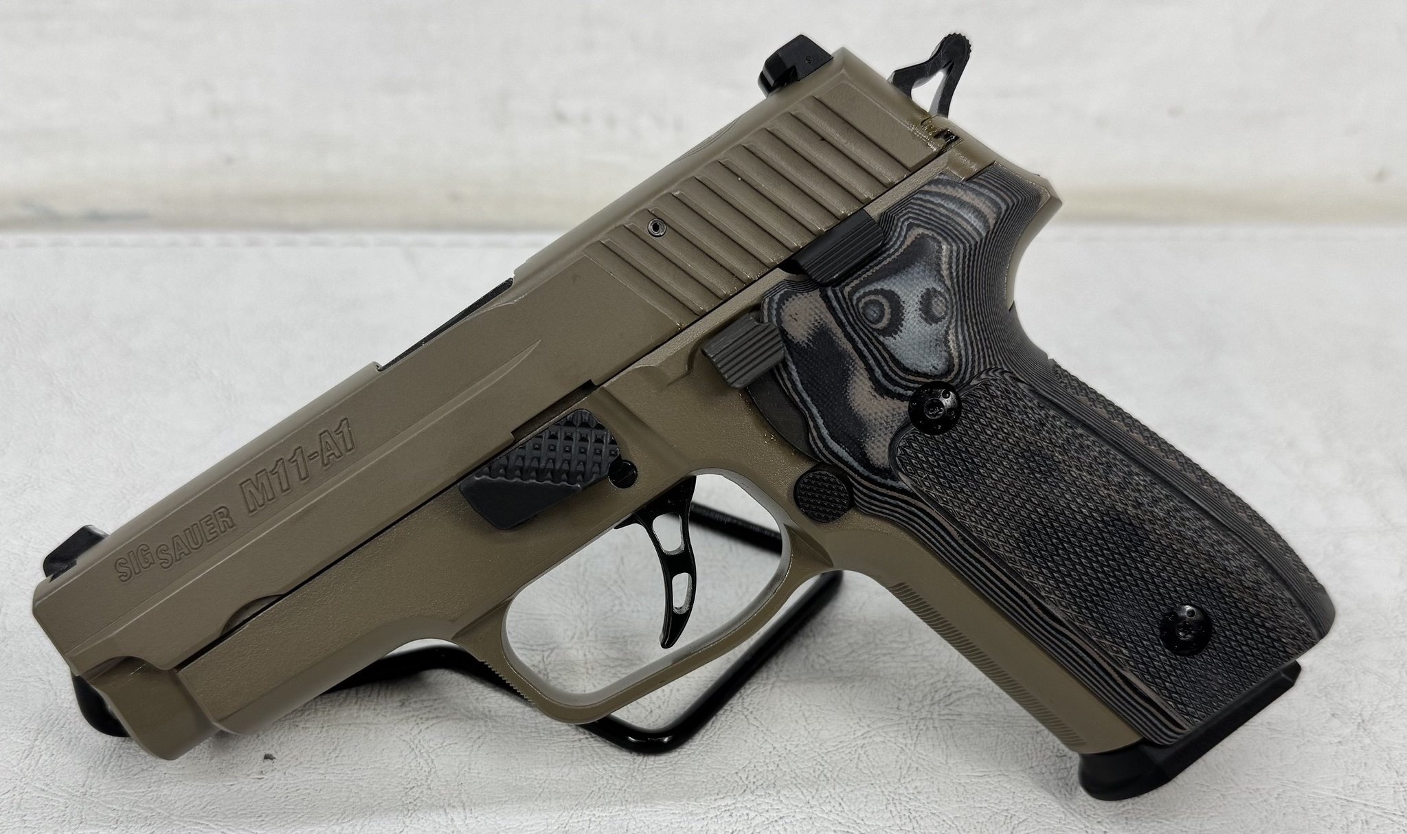 SIG SAUER M11-A1 COMPACT